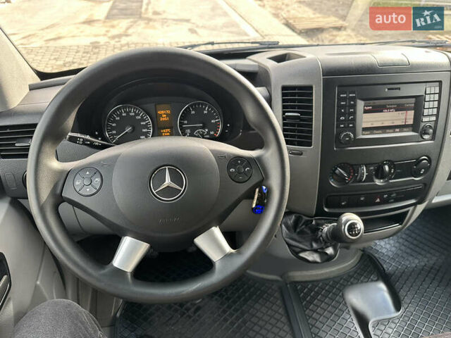 Серый Мерседес Sprinter, объемом двигателя 3 л и пробегом 428 тыс. км за 23800 $, фото 24 на Automoto.ua