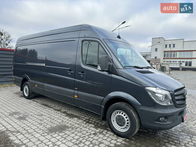 Серый Мерседес Sprinter, объемом двигателя 3 л и пробегом 428 тыс. км за 23800 $, фото 4 на Automoto.ua