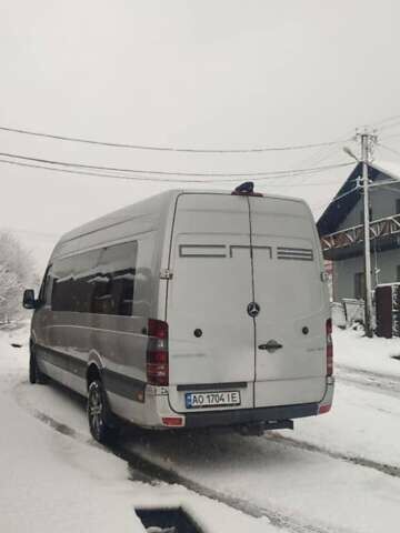 Серый Мерседес Sprinter, объемом двигателя 2.2 л и пробегом 585 тыс. км за 22500 $, фото 2 на Automoto.ua
