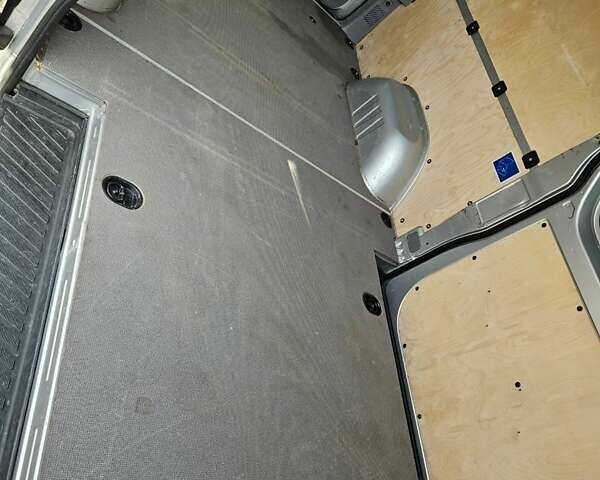 Серый Мерседес Sprinter, объемом двигателя 2.2 л и пробегом 206 тыс. км за 19399 $, фото 25 на Automoto.ua
