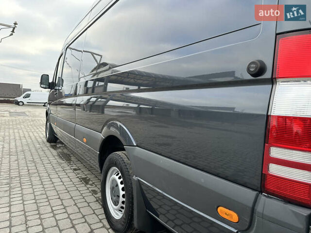 Серый Мерседес Sprinter, объемом двигателя 3 л и пробегом 428 тыс. км за 23800 $, фото 13 на Automoto.ua