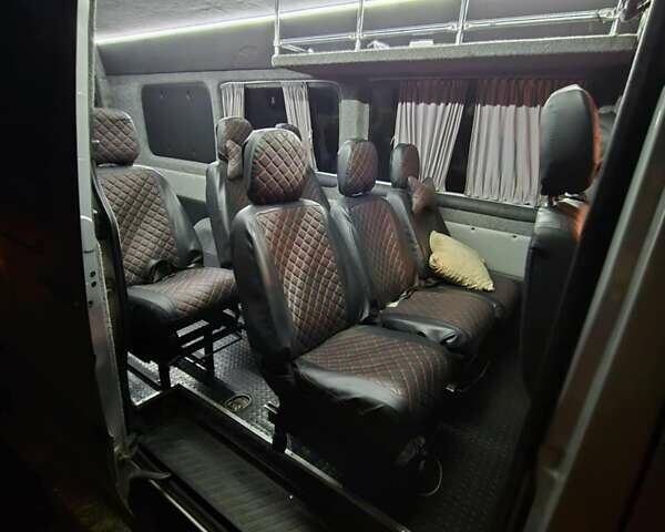 Серый Мерседес Sprinter, объемом двигателя 2.2 л и пробегом 585 тыс. км за 22500 $, фото 9 на Automoto.ua