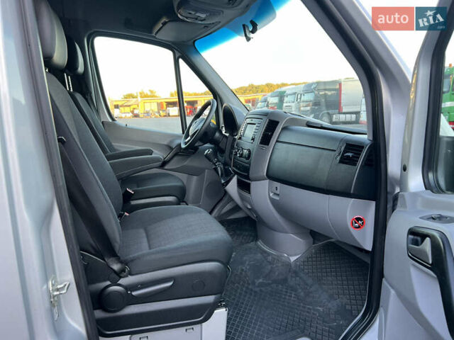 Сірий Мерседес Sprinter, об'ємом двигуна 2.2 л та пробігом 268 тис. км за 23900 $, фото 15 на Automoto.ua