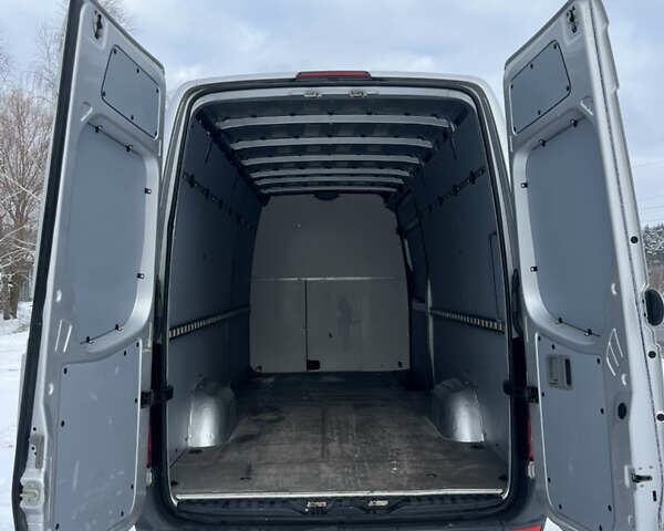 Серый Мерседес Sprinter, объемом двигателя 2.2 л и пробегом 430 тыс. км за 18800 $, фото 33 на Automoto.ua