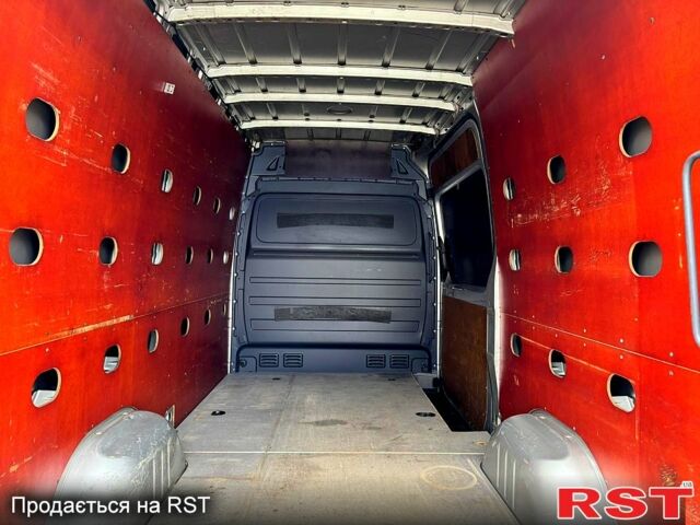 Серый Мерседес Sprinter, объемом двигателя 2.1 л и пробегом 246 тыс. км за 22700 $, фото 10 на Automoto.ua