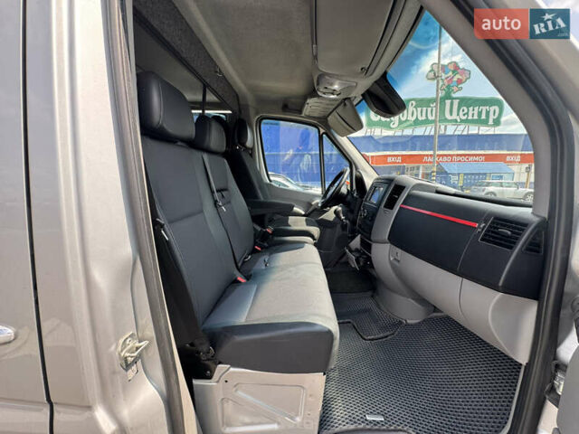 Серый Мерседес Sprinter, объемом двигателя 2.2 л и пробегом 266 тыс. км за 25000 $, фото 32 на Automoto.ua