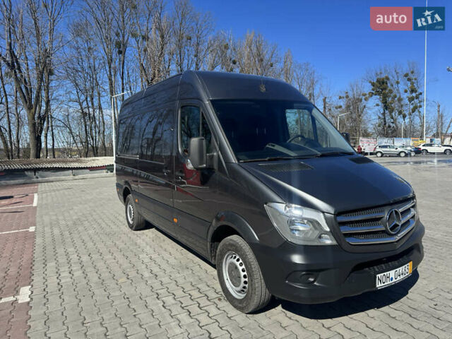 Серый Мерседес Sprinter, объемом двигателя 2.2 л и пробегом 240 тыс. км за 21900 $, фото 3 на Automoto.ua