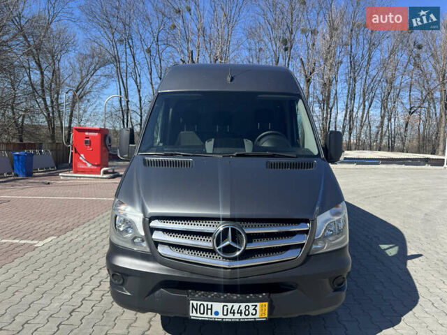 Серый Мерседес Sprinter, объемом двигателя 2.2 л и пробегом 240 тыс. км за 21900 $, фото 2 на Automoto.ua