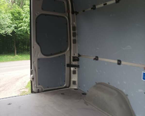 Серый Мерседес Sprinter, объемом двигателя 2.2 л и пробегом 318 тыс. км за 18500 $, фото 35 на Automoto.ua