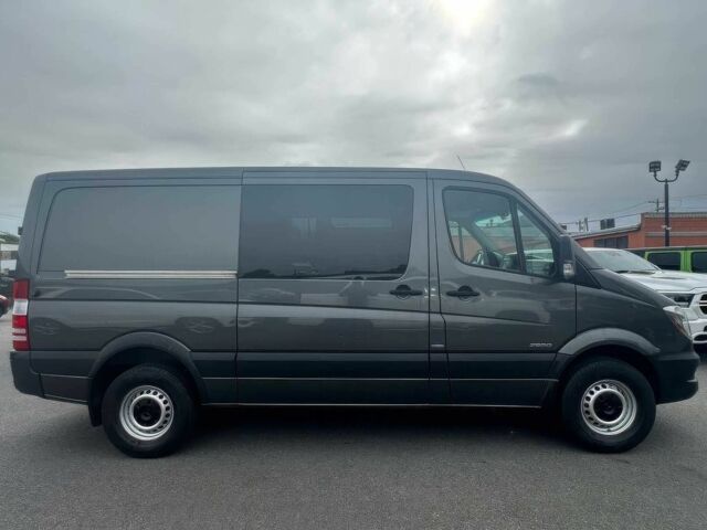 Серый Мерседес Sprinter, объемом двигателя 3 л и пробегом 126 тыс. км за 11600 $, фото 3 на Automoto.ua
