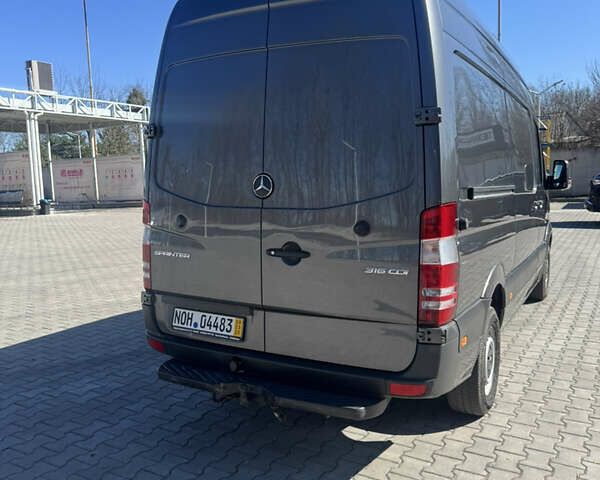 Серый Мерседес Sprinter, объемом двигателя 2.2 л и пробегом 240 тыс. км за 21900 $, фото 6 на Automoto.ua