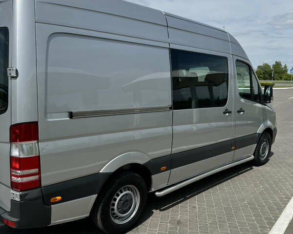 Сірий Мерседес Sprinter, об'ємом двигуна 0 л та пробігом 270 тис. км за 20300 $, фото 16 на Automoto.ua