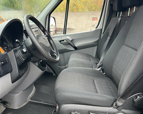 Мерседес Sprinter 2016 у Рожище на Automoto.ua Сірий Мерседес Sprinter, об'ємом двигуна 3 л та пробігом 335 тис. км за 39399 $, фото 9 на Automoto.ua