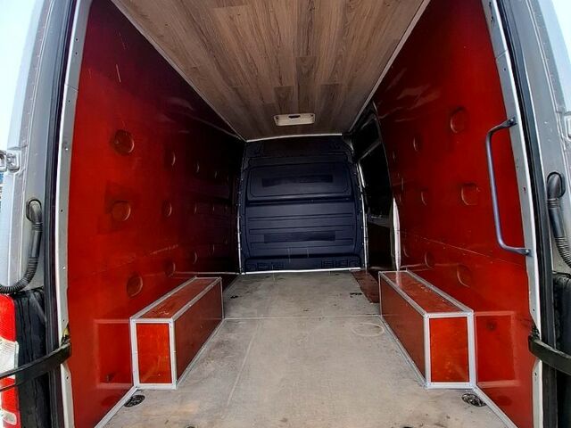 Серый Мерседес Sprinter, объемом двигателя 2.1 л и пробегом 246 тыс. км за 22700 $, фото 5 на Automoto.ua