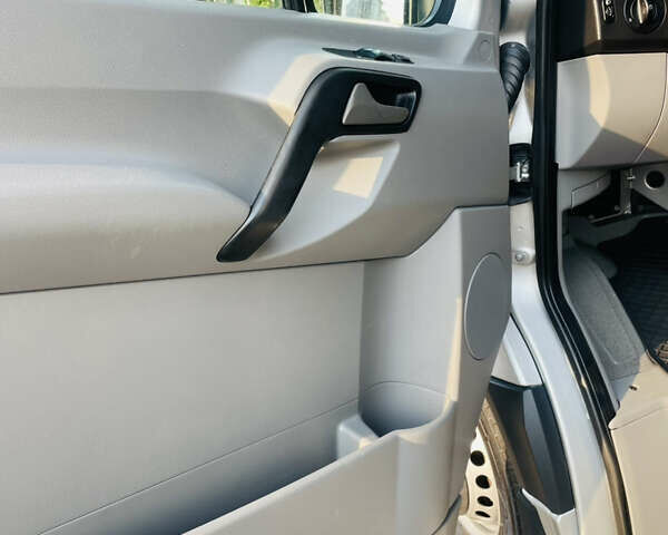 Сірий Мерседес Sprinter, об'ємом двигуна 3 л та пробігом 276 тис. км за 37815 $, фото 20 на Automoto.ua