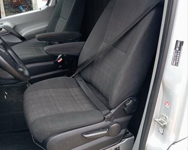 Мерседес Sprinter 2016 в Кременце на Automoto.ua Серый Мерседес Sprinter, объемом двигателя 2.2 л и пробегом 268 тыс. км за 20200 $, фото 9 на Automoto.ua