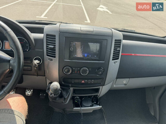 Серый Мерседес Sprinter, объемом двигателя 2.2 л и пробегом 266 тыс. км за 25000 $, фото 10 на Automoto.ua