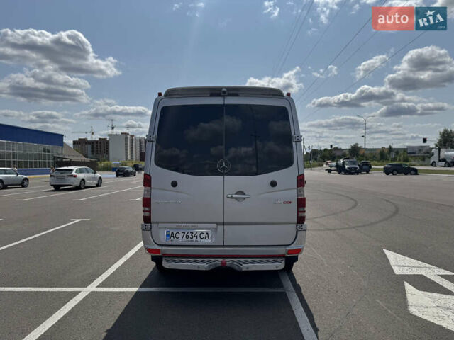 Серый Мерседес Sprinter, объемом двигателя 2.2 л и пробегом 266 тыс. км за 25000 $, фото 2 на Automoto.ua