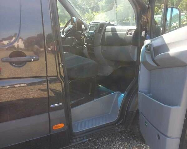 Серый Мерседес Sprinter, объемом двигателя 2.2 л и пробегом 242 тыс. км за 19800 $, фото 16 на Automoto.ua