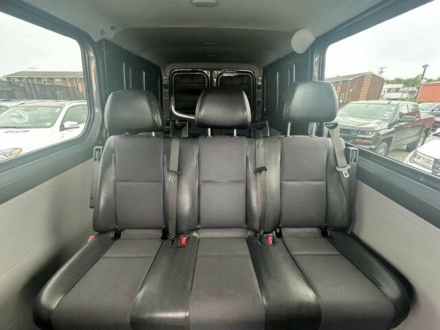 Серый Мерседес Sprinter, объемом двигателя 3 л и пробегом 126 тыс. км за 11600 $, фото 17 на Automoto.ua