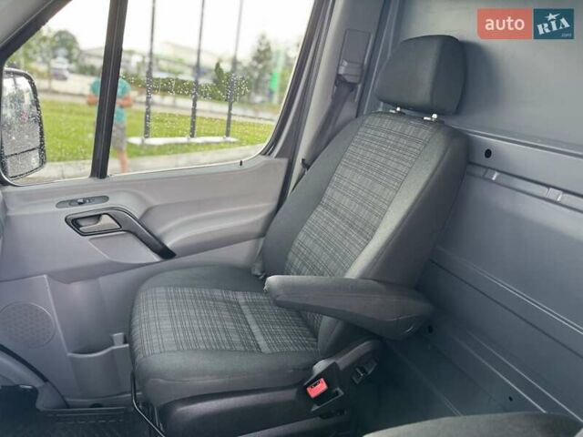 Серый Мерседес Sprinter, объемом двигателя 2.2 л и пробегом 264 тыс. км за 22900 $, фото 24 на Automoto.ua
