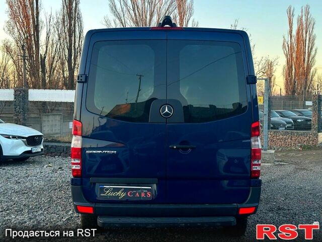 Серый Мерседес Sprinter, объемом двигателя 2.5 л и пробегом 285 тыс. км за 18500 $, фото 5 на Automoto.ua