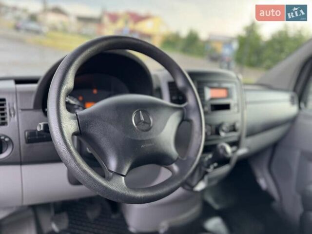 Серый Мерседес Sprinter, объемом двигателя 2.2 л и пробегом 264 тыс. км за 22900 $, фото 26 на Automoto.ua