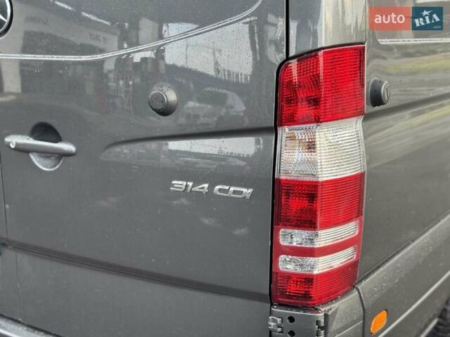 Серый Мерседес Sprinter, объемом двигателя 2.2 л и пробегом 264 тыс. км за 22900 $, фото 41 на Automoto.ua
