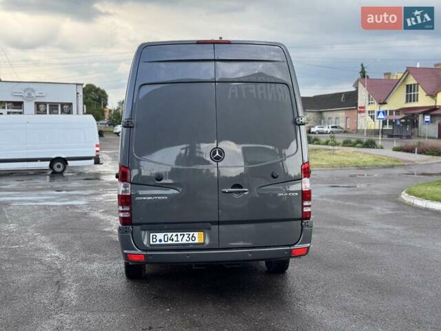 Серый Мерседес Sprinter, объемом двигателя 2.2 л и пробегом 264 тыс. км за 22900 $, фото 10 на Automoto.ua