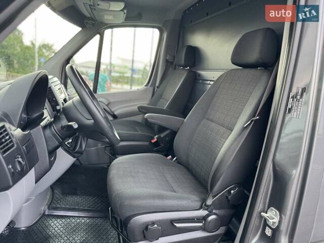 Серый Мерседес Sprinter, объемом двигателя 2.2 л и пробегом 264 тыс. км за 22900 $, фото 23 на Automoto.ua