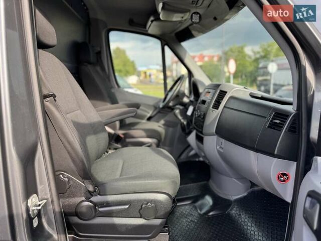 Серый Мерседес Sprinter, объемом двигателя 2.2 л и пробегом 264 тыс. км за 22900 $, фото 53 на Automoto.ua