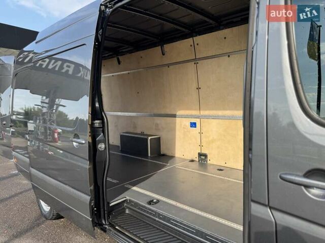 Серый Мерседес Sprinter, объемом двигателя 2.2 л и пробегом 264 тыс. км за 22900 $, фото 51 на Automoto.ua