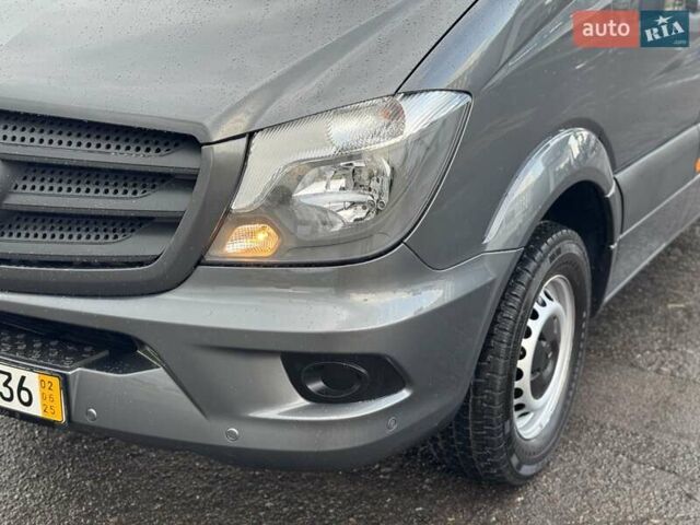 Серый Мерседес Sprinter, объемом двигателя 2.2 л и пробегом 264 тыс. км за 22900 $, фото 16 на Automoto.ua