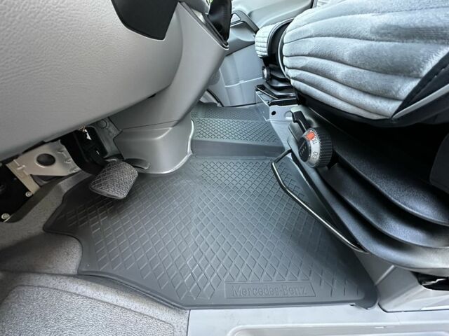 Мерседес Sprinter 2018 в Киеве на Automoto.ua Серый Мерседес Sprinter, объемом двигателя 2.2 л и пробегом 7 тыс. км за 42900 $, фото 15 на Automoto.ua