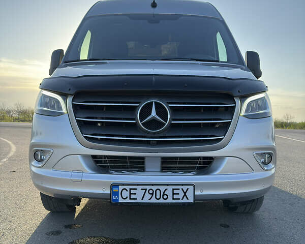 Серый Мерседес Sprinter, объемом двигателя 2.99 л и пробегом 157 тыс. км за 52237 $, фото 3 на Automoto.ua