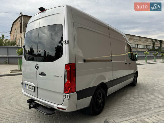 Серый Мерседес Sprinter, объемом двигателя 2.14 л и пробегом 288 тыс. км за 23500 $, фото 9 на Automoto.ua