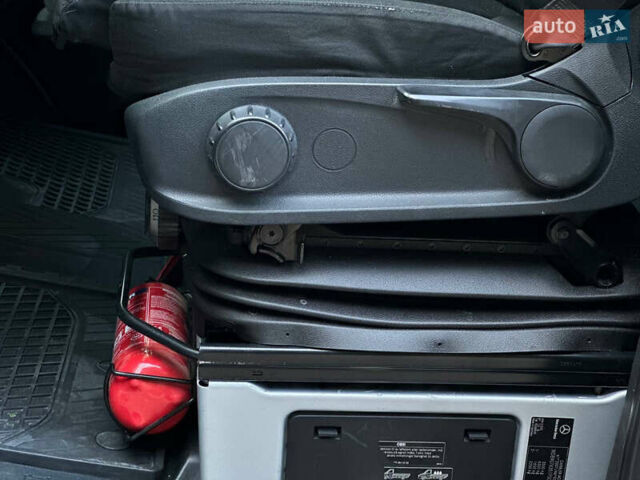 Сірий Мерседес Sprinter, об'ємом двигуна 2.1 л та пробігом 498 тис. км за 28000 $, фото 33 на Automoto.ua