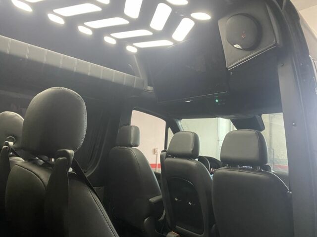 Серый Мерседес Sprinter, объемом двигателя 2.1 л и пробегом 820 тыс. км за 34815 $, фото 5 на Automoto.ua