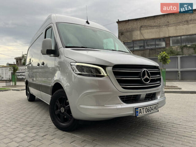 Серый Мерседес Sprinter, объемом двигателя 2.14 л и пробегом 288 тыс. км за 23500 $, фото 6 на Automoto.ua