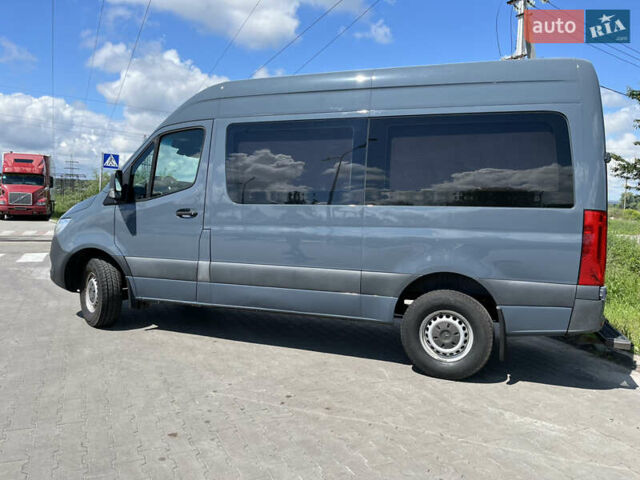 Серый Мерседес Sprinter, объемом двигателя 3 л и пробегом 150 тыс. км за 26500 $, фото 5 на Automoto.ua