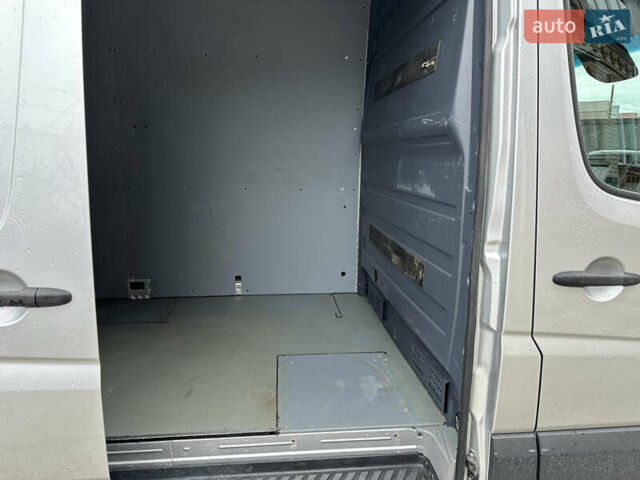Серый Мерседес Sprinter, объемом двигателя 2.2 л и пробегом 231 тыс. км за 23300 $, фото 17 на Automoto.ua