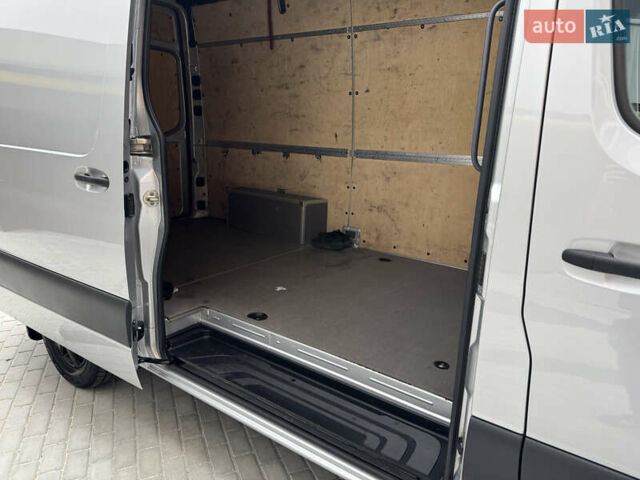 Серый Мерседес Sprinter, объемом двигателя 2.14 л и пробегом 288 тыс. км за 23500 $, фото 23 на Automoto.ua