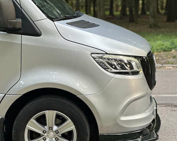 Серый Мерседес Sprinter, объемом двигателя 2.2 л и пробегом 481 тыс. км за 28400 $, фото 13 на Automoto.ua