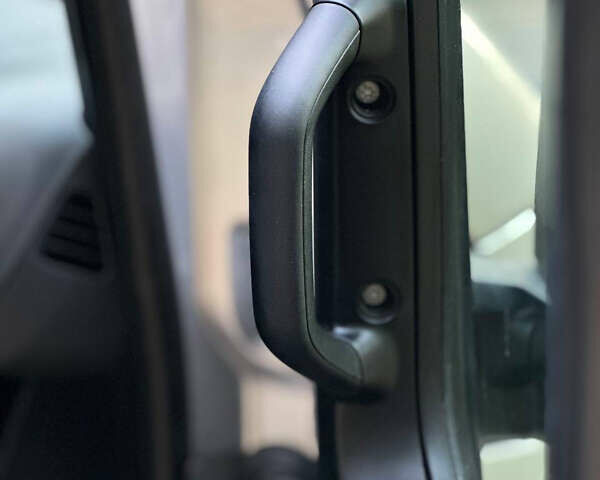 Сірий Мерседес Sprinter, об'ємом двигуна 2.1 л та пробігом 498 тис. км за 28000 $, фото 31 на Automoto.ua