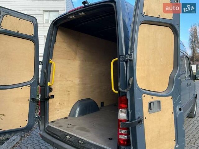 Серый Мерседес Sprinter, объемом двигателя 3 л и пробегом 80 тыс. км за 26555 $, фото 36 на Automoto.ua