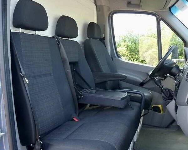 Сірий Мерседес Sprinter, об'ємом двигуна 3.2 л та пробігом 350 тис. км за 26400 $, фото 5 на Automoto.ua