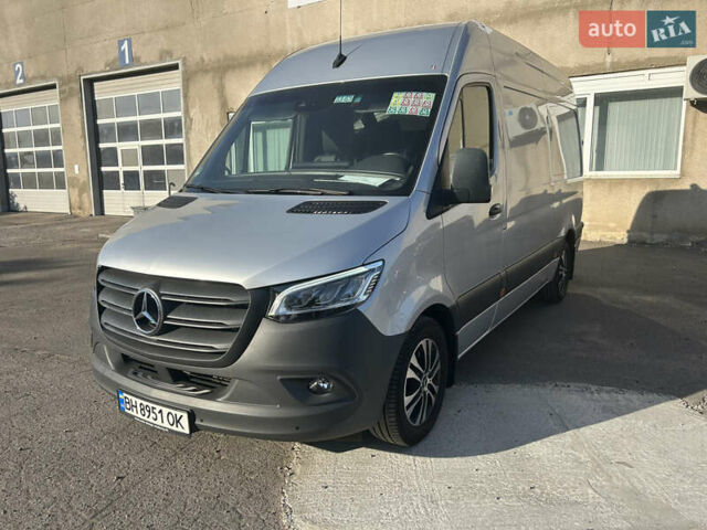 Серый Мерседес Sprinter, объемом двигателя 2.14 л и пробегом 414 тыс. км за 31500 $, фото 5 на Automoto.ua