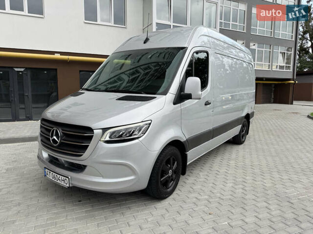 Серый Мерседес Sprinter, объемом двигателя 2.14 л и пробегом 288 тыс. км за 23500 $, фото 1 на Automoto.ua