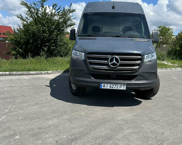 Серый Мерседес Sprinter, объемом двигателя 3 л и пробегом 150 тыс. км за 26500 $, фото 2 на Automoto.ua
