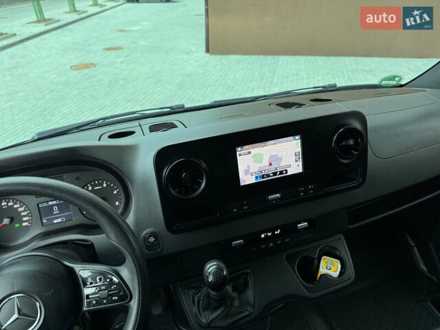 Серый Мерседес Sprinter, объемом двигателя 2.14 л и пробегом 288 тыс. км за 23500 $, фото 16 на Automoto.ua